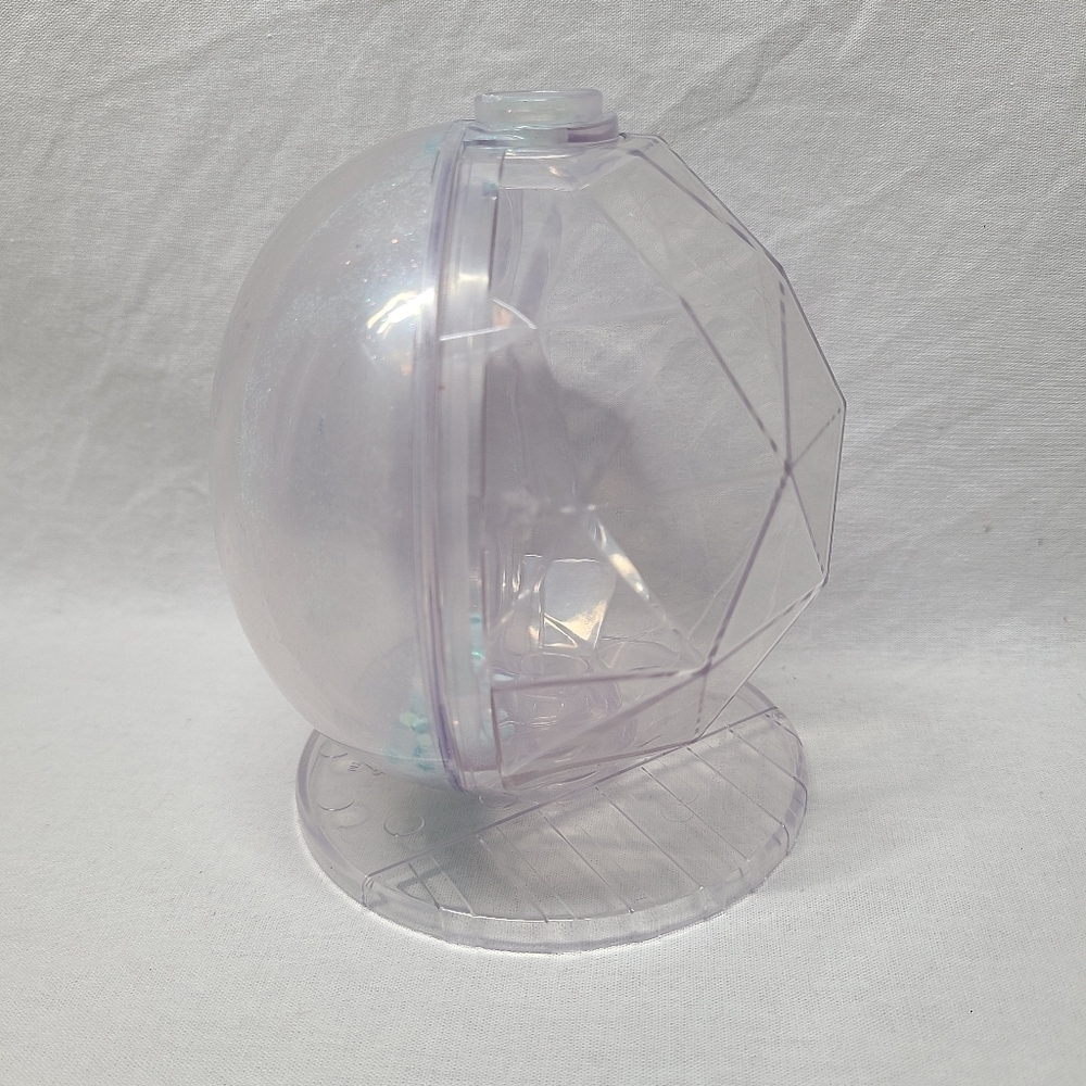 LOL Surprise Bashful QT Angel Wings Winter Disco Glitter Globe Doll With Globe - Picture 5 of 9